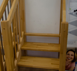 Treppe Buche keilgezinkt