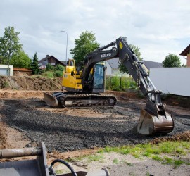 Erdarbeiten Baggertotale
