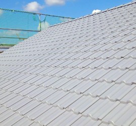 Dach Finkenberger Pfanne mittelgrau (Westseite)