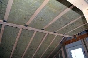 Dachschräge und Decke fertig gedämmt