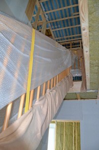 Treppe mit Schutzfolie und -decken + OG-Flur