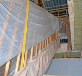 Treppe mit Schutfolie und -decken + OG-Flur