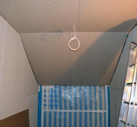 Ankleide mit Rigipsdecke und Fermacellwand