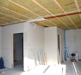 Küche mit Fermacellplatten von Wohnzimmer aus