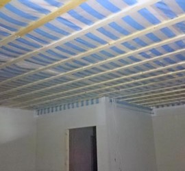 Lattung in Wohnzimmer und Küche
