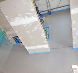 EG-Flur Treppensicht: Estrich begehbar