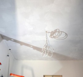 Decke im Hausanschlussraum mit Sperrgrund