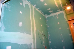 Mit Knauf Uniflott gespachteltes Gäste-Bad