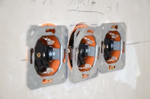 3er-Steckdose ohne Blende und Rahmen