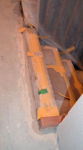 Treppe mit zugespachtelter Estrich-Lücke-