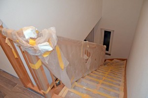 Treppengeländer eingepackt