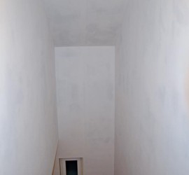 Treppenhaus mit Sperrgrund