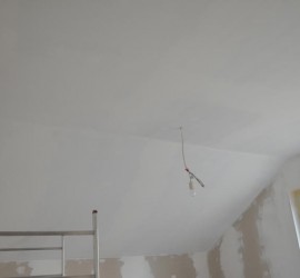 Gästezimmer Decke + Schräge mit Sperrgrund