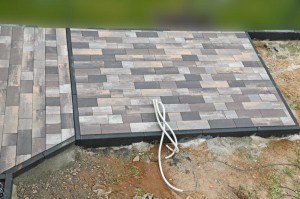 Gartenhüttenplatz gepflastert, das Gartenhaus kann kommen...