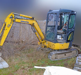 Bagger, der keinen Halm mehr stehen lässt