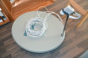 Parabolantenne 60 cm mit Quad-LNB