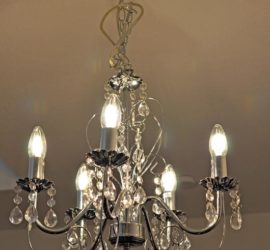 Kronleuchter in der Diele