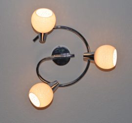 Doxy-Spiral-Spotleuchte im Bad